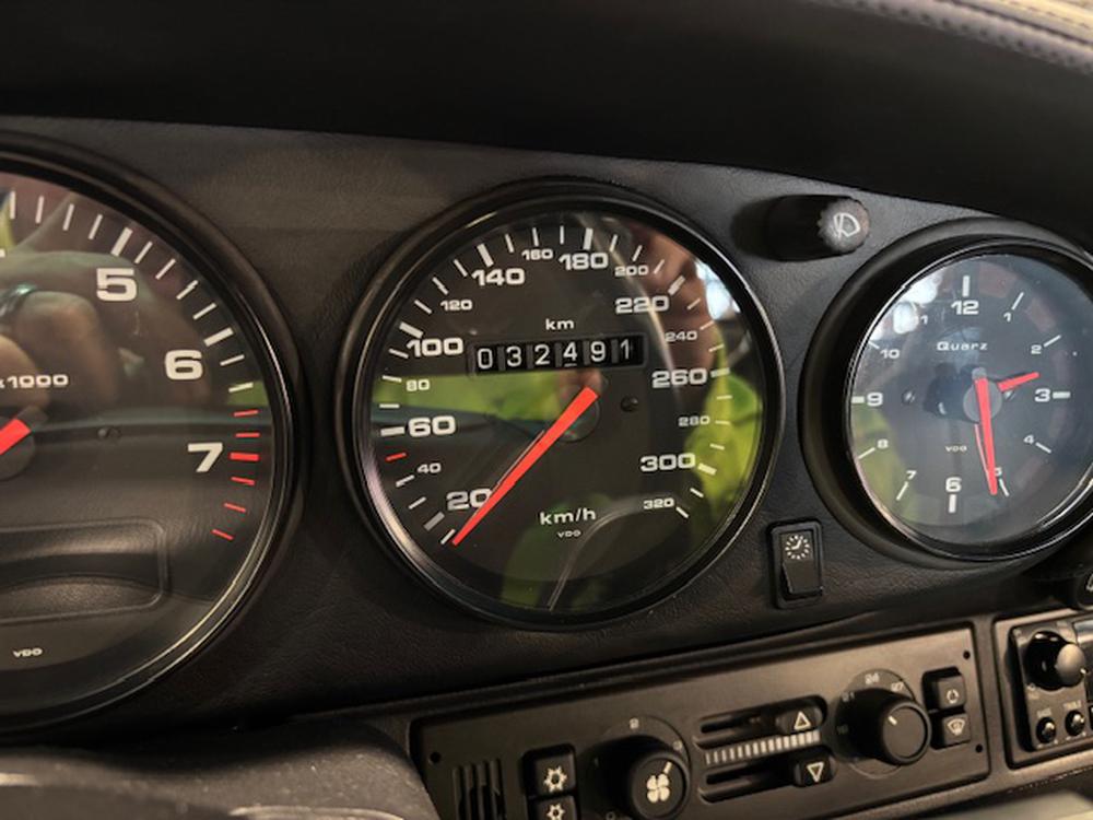 Porsche 911 1996 Noir usage à vendre Porsche 911 1996 Noir usage à vendre