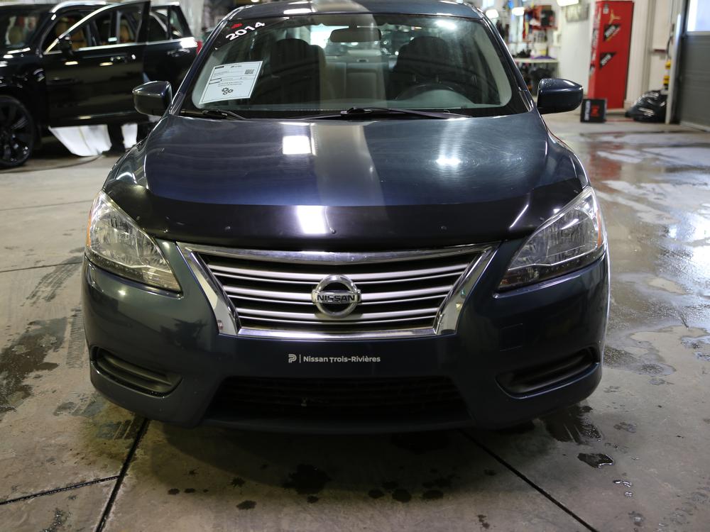 Nissan Sentra 2014 Bleu usage à vendre Nissan Sentra 2014 Bleu usage à vendre