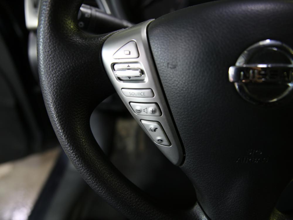 Nissan Sentra 2014 Bleu usage à vendre Nissan Sentra 2014 Bleu usage à vendre