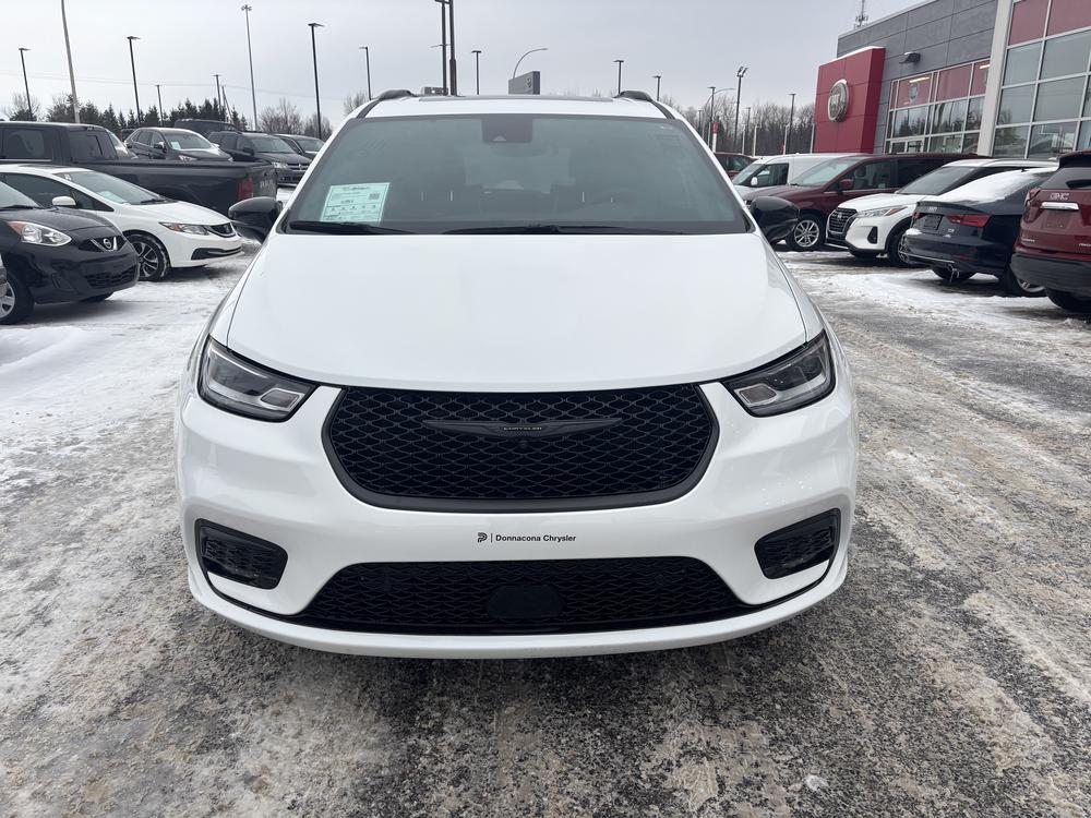 Chrysler Pacifica Hybrid 2024 Blanc usage à vendre Chrysler Pacifica Hybrid 2024 Blanc usage à vendre