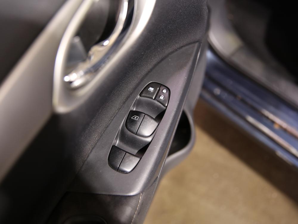 Nissan Sentra 2014 Bleu usage à vendre Nissan Sentra 2014 Bleu usage à vendre