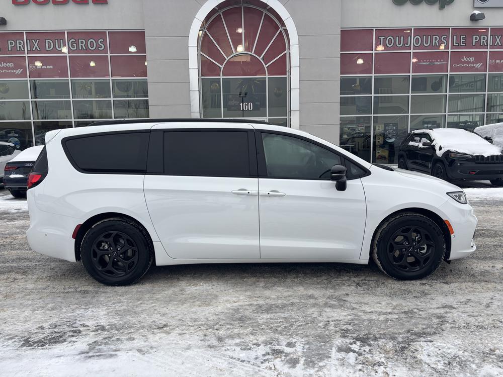 Chrysler Pacifica Hybrid 2024 Blanc usage à vendre Chrysler Pacifica Hybrid 2024 Blanc usage à vendre