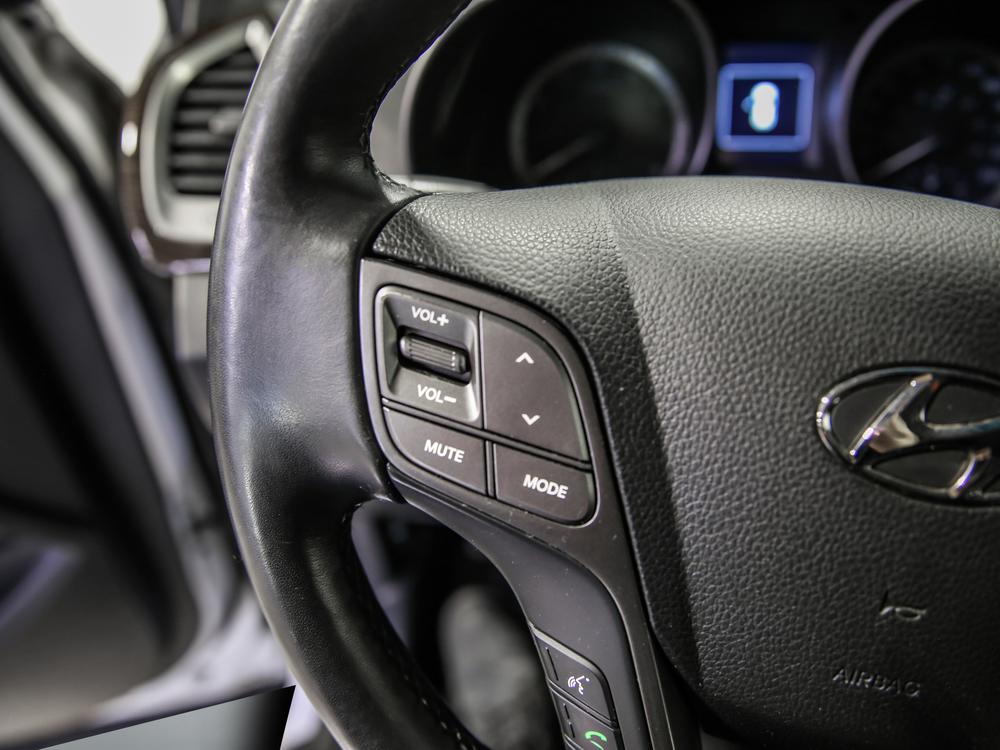 Hyundai Santa Fe Sport 2017 Blanc usage à vendre Hyundai Santa Fe Sport 2017 Blanc usage à vendre