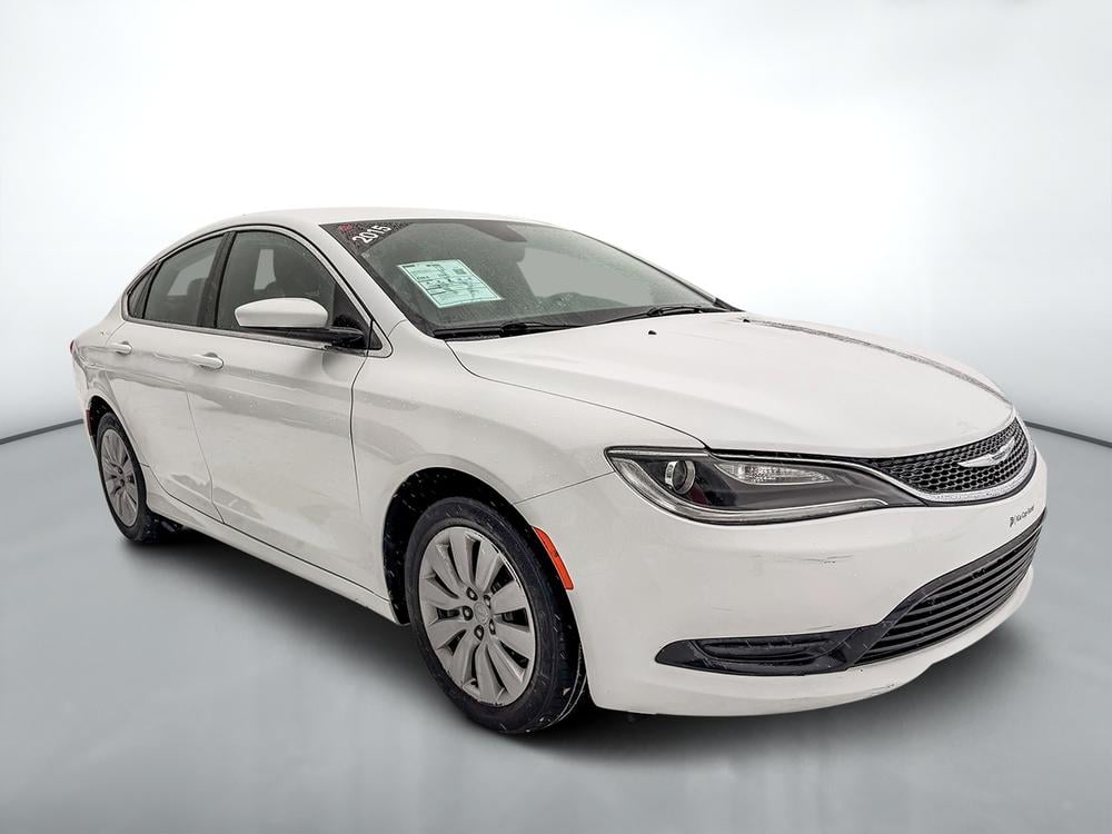 Chrysler 200 2015  usage à vendre