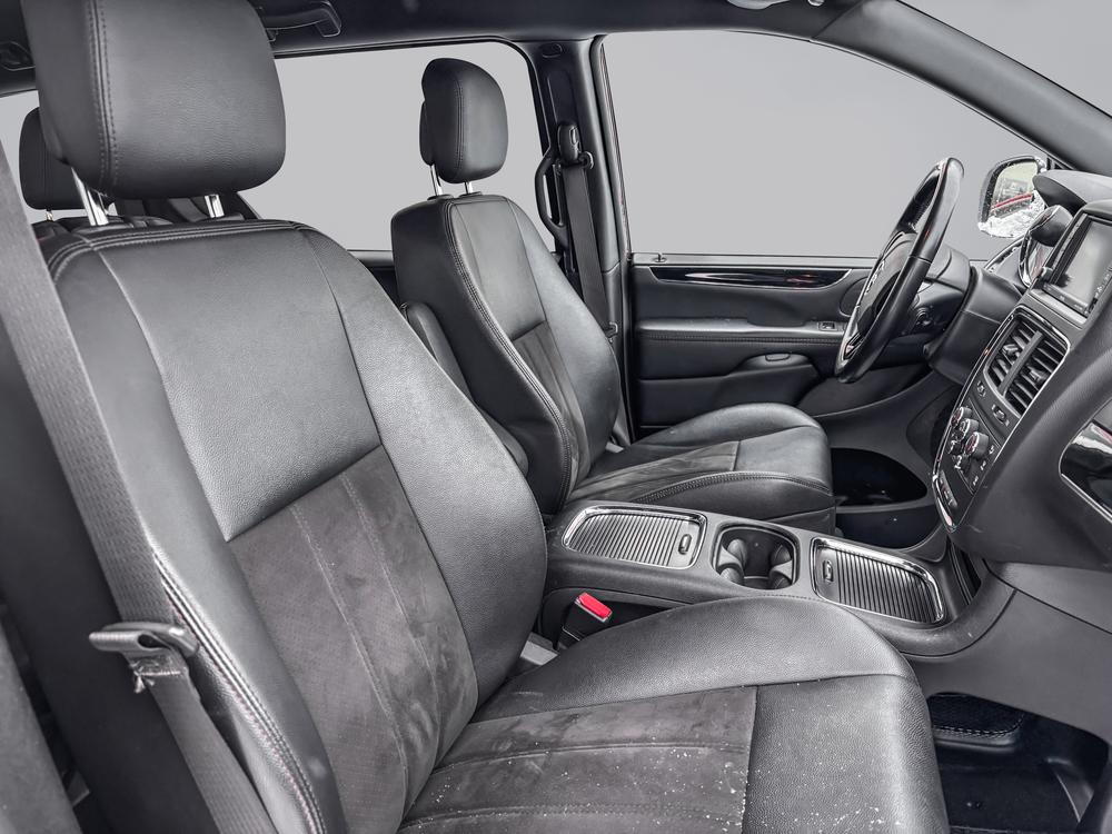 Dodge Grand Caravan 2020 Rouge usage à vendre Dodge Grand Caravan 2020 Rouge usage à vendre