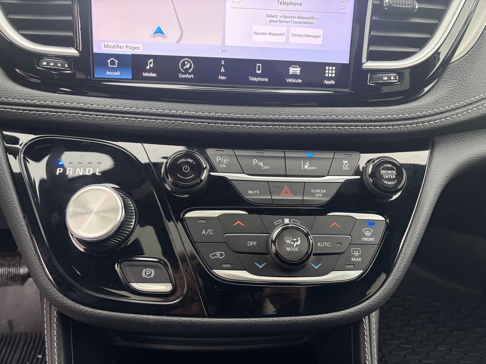 Chrysler Pacifica Hybrid 2024 Blanc usage à vendre Chrysler Pacifica Hybrid 2024 Blanc usage à vendre