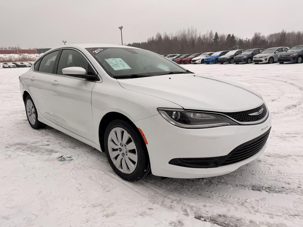 Chrysler 200 2015  usage à vendre