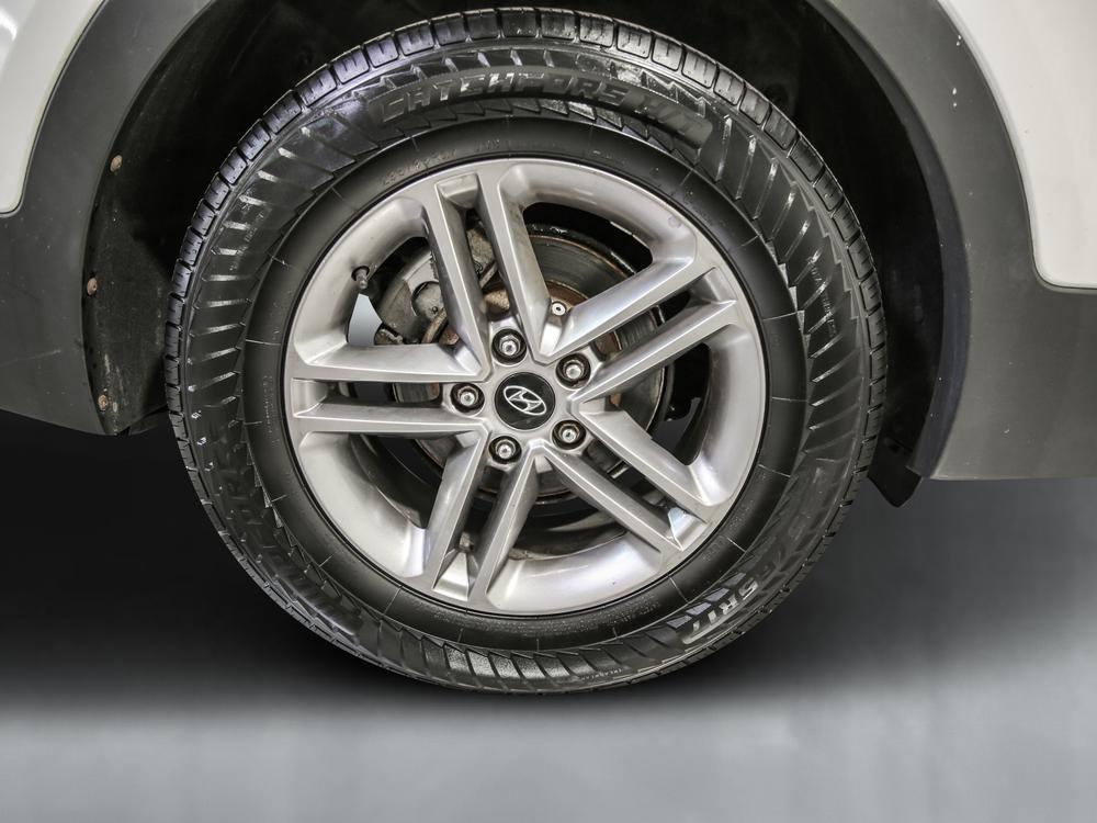 Hyundai Santa Fe Sport 2017 Blanc usage à vendre Hyundai Santa Fe Sport 2017 Blanc usage à vendre