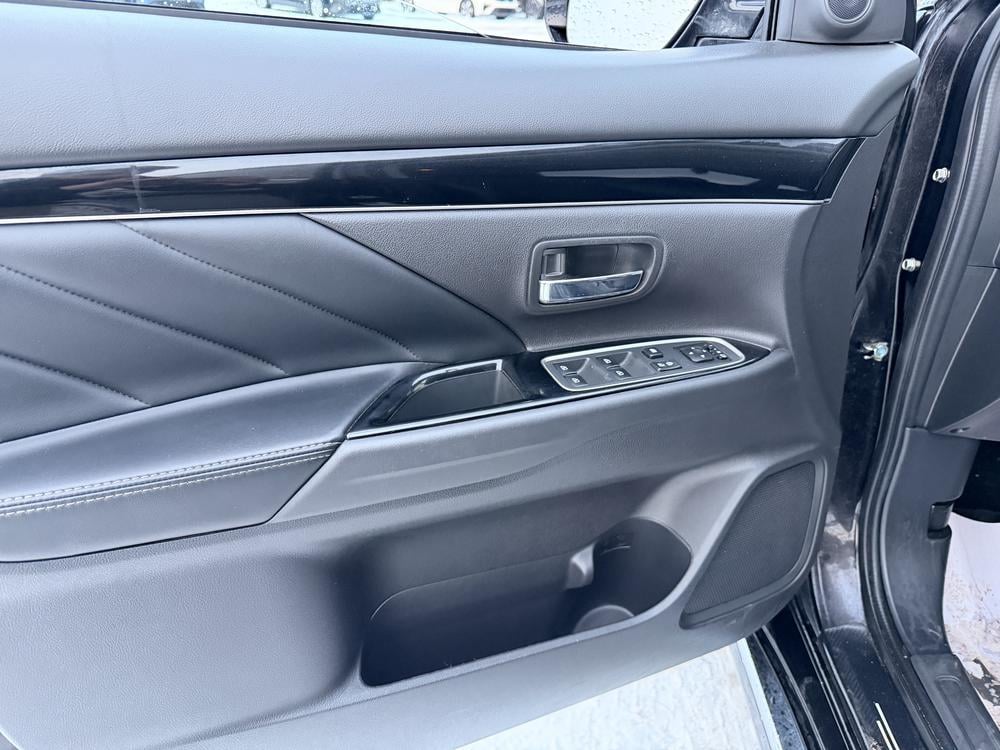 Mitsubishi Outlander PHEV SEL 2020 d&rsquo;occasion à vendre - 13