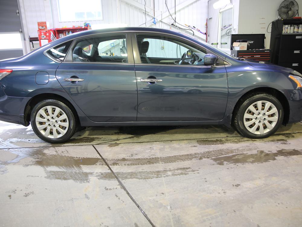 Nissan Sentra 2014 Bleu usage à vendre Nissan Sentra 2014 Bleu usage à vendre