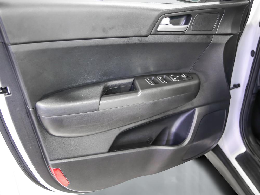 Kia Sportage 2019 Blanc usage à vendre Kia Sportage 2019 Blanc usage à vendre