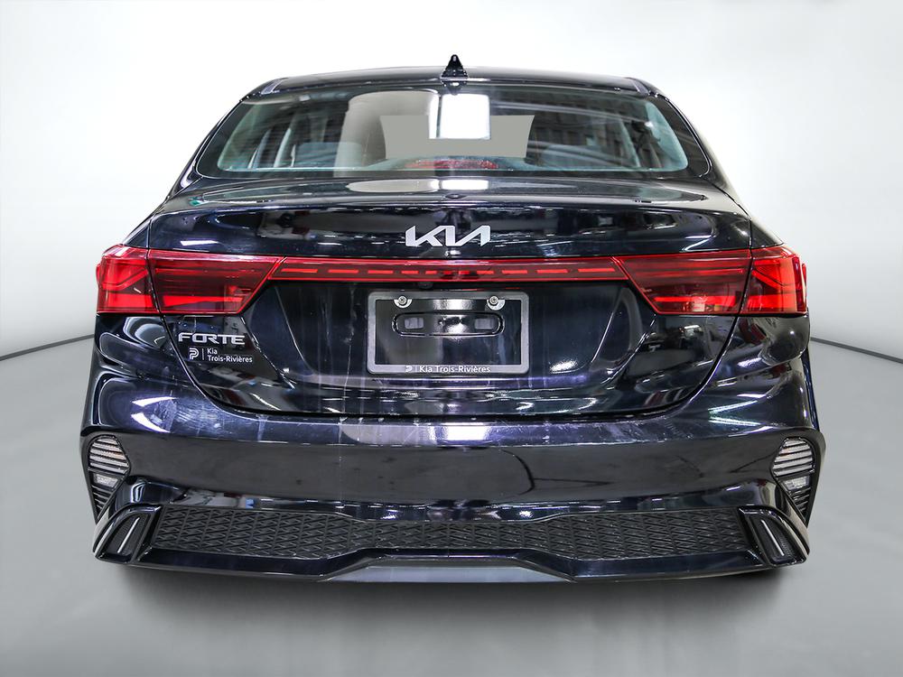 Kia Forte EX 2023 d&rsquo;occasion à vendre - 4