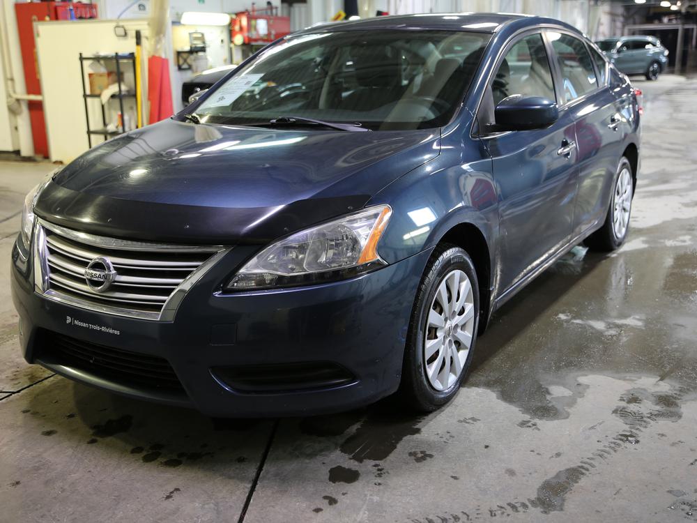 Nissan Sentra 2014 Bleu usage à vendre Nissan Sentra 2014 Bleu usage à vendre