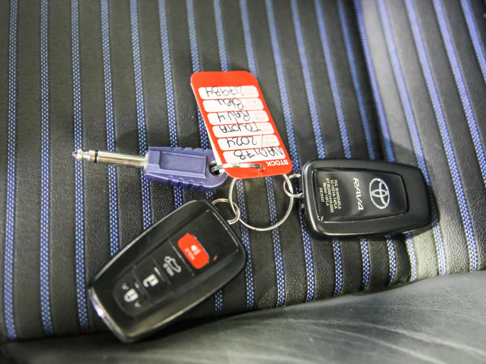 Toyota RAV4 XSE 2024 d&rsquo;occasion à vendre - 38