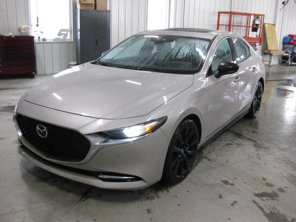 Mazda Mazda3 GT Turbo AWD 2022 d&rsquo;occasion à vendre - 2