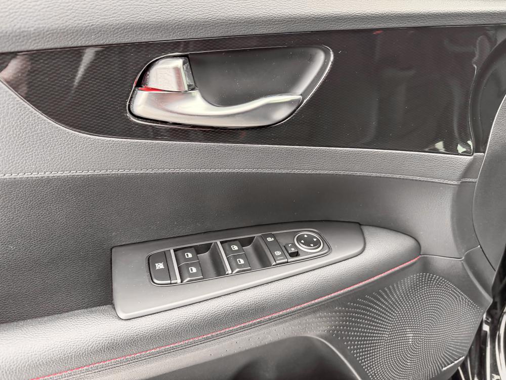 Kia Forte5 GT LIMITED 2023 d&rsquo;occasion à vendre - 14