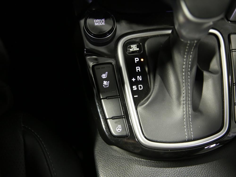 Kia Seltos 2023 Acier usage à vendre Kia Seltos 2023 Acier usage à vendre