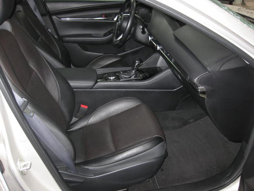 Mazda Mazda3 GT Turbo AWD 2022 d&rsquo;occasion à vendre - 31