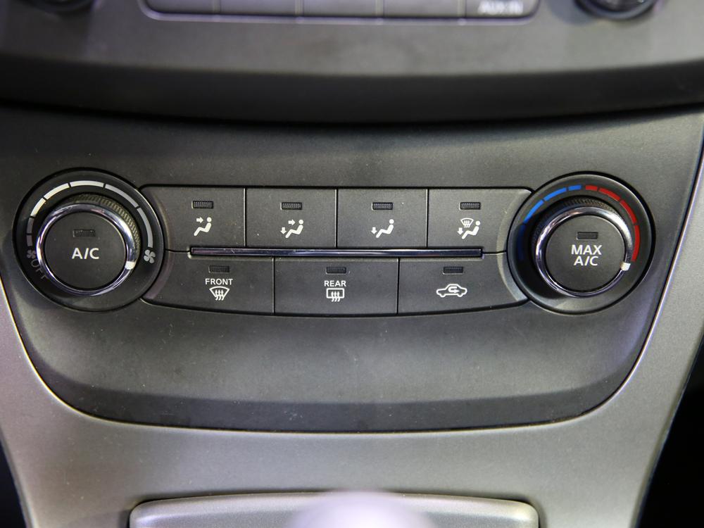 Nissan Sentra 2014 Bleu usage à vendre Nissan Sentra 2014 Bleu usage à vendre