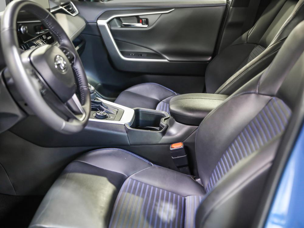 Toyota RAV4 XSE 2024 d&rsquo;occasion à vendre - 17