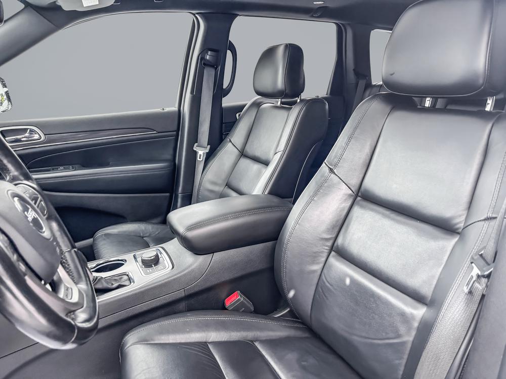 Jeep Grand Cherokee 2020 Argent usage à vendre Jeep Grand Cherokee 2020 Argent usage à vendre