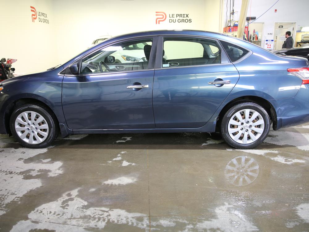 Nissan Sentra 2014 Bleu usage à vendre Nissan Sentra 2014 Bleu usage à vendre