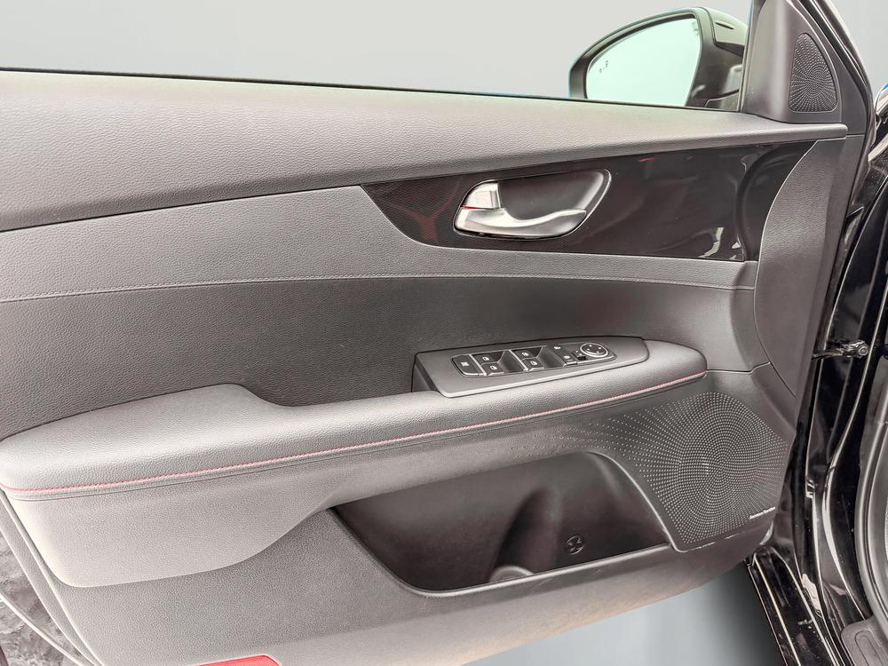 Kia Forte5 GT LIMITED 2023 d&rsquo;occasion à vendre - 13