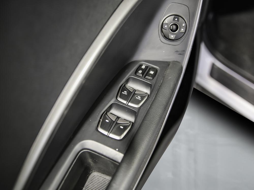 Hyundai Santa Fe Sport 2017 Blanc usage à vendre Hyundai Santa Fe Sport 2017 Blanc usage à vendre