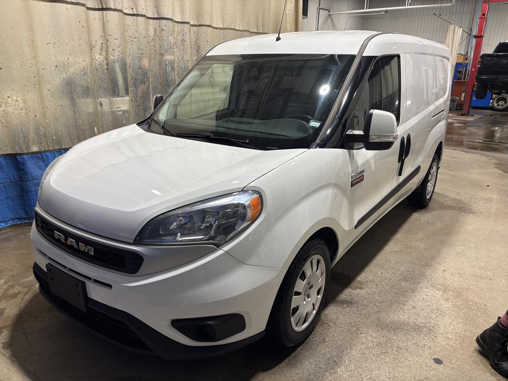 Ram ProMaster City fourgonnette utilitaire 2021 Blanc usage à vendre Ram ProMaster City fourgonnette utilitaire 2021 Blanc usage à vendre