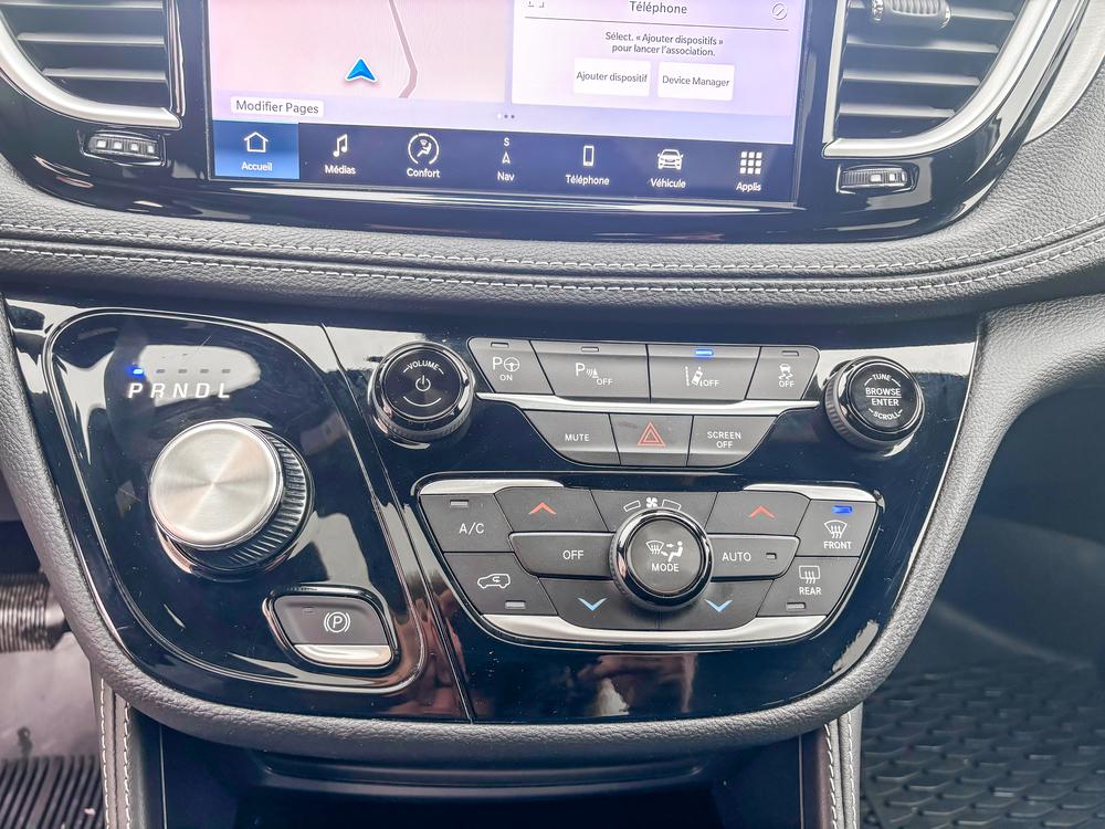 Chrysler Pacifica Hybrid Allure s 2024 d&rsquo;occasion à vendre - 21