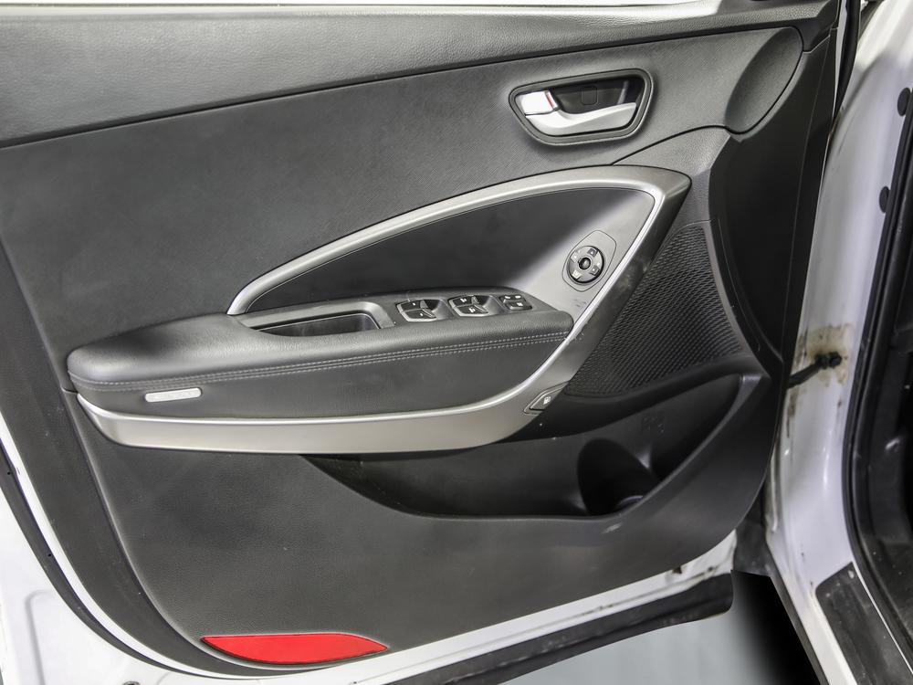 Hyundai Santa Fe Sport 2017 Blanc usage à vendre Hyundai Santa Fe Sport 2017 Blanc usage à vendre