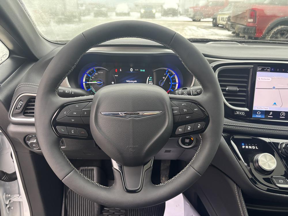 Chrysler Pacifica Hybrid 2024 Blanc usage à vendre Chrysler Pacifica Hybrid 2024 Blanc usage à vendre