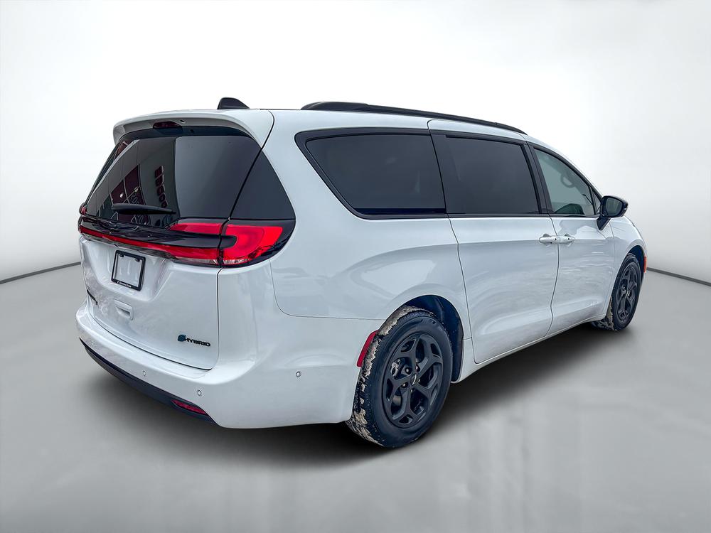 Chrysler Pacifica Hybrid Allure s 2024 d&rsquo;occasion à vendre - 8