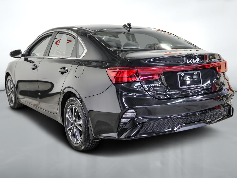 Kia Forte EX 2023 d&rsquo;occasion à vendre - 6