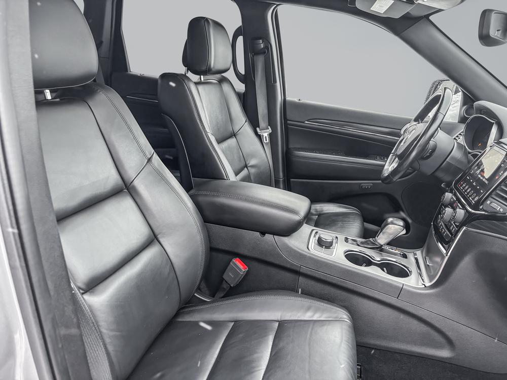 Jeep Grand Cherokee 2020 Argent usage à vendre Jeep Grand Cherokee 2020 Argent usage à vendre