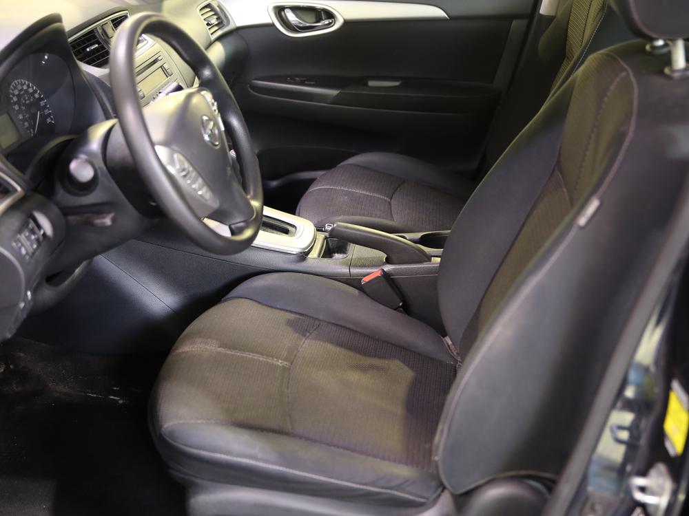 Nissan Sentra 2014 Bleu usage à vendre Nissan Sentra 2014 Bleu usage à vendre