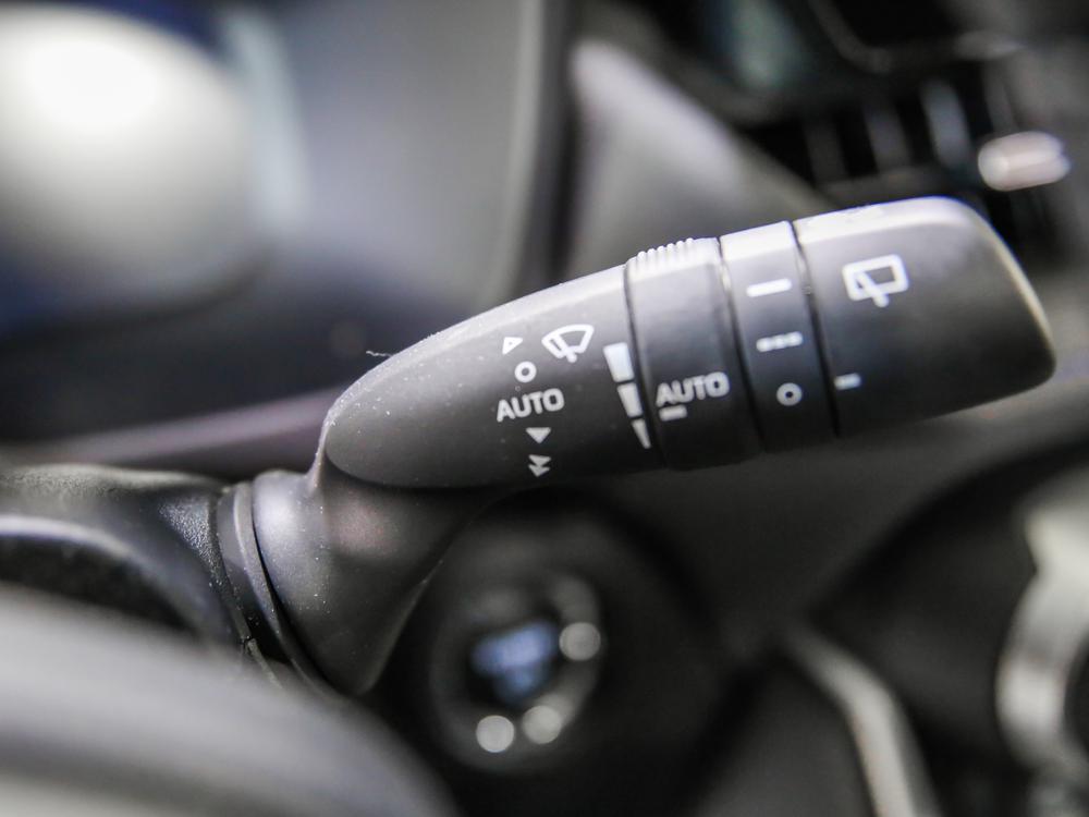 Toyota RAV4 XSE 2024 d&rsquo;occasion à vendre - 23