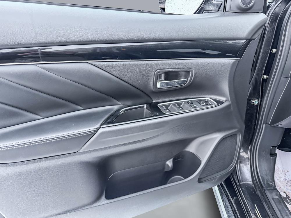Mitsubishi Outlander PHEV SEL 2020 d&rsquo;occasion à vendre - 13