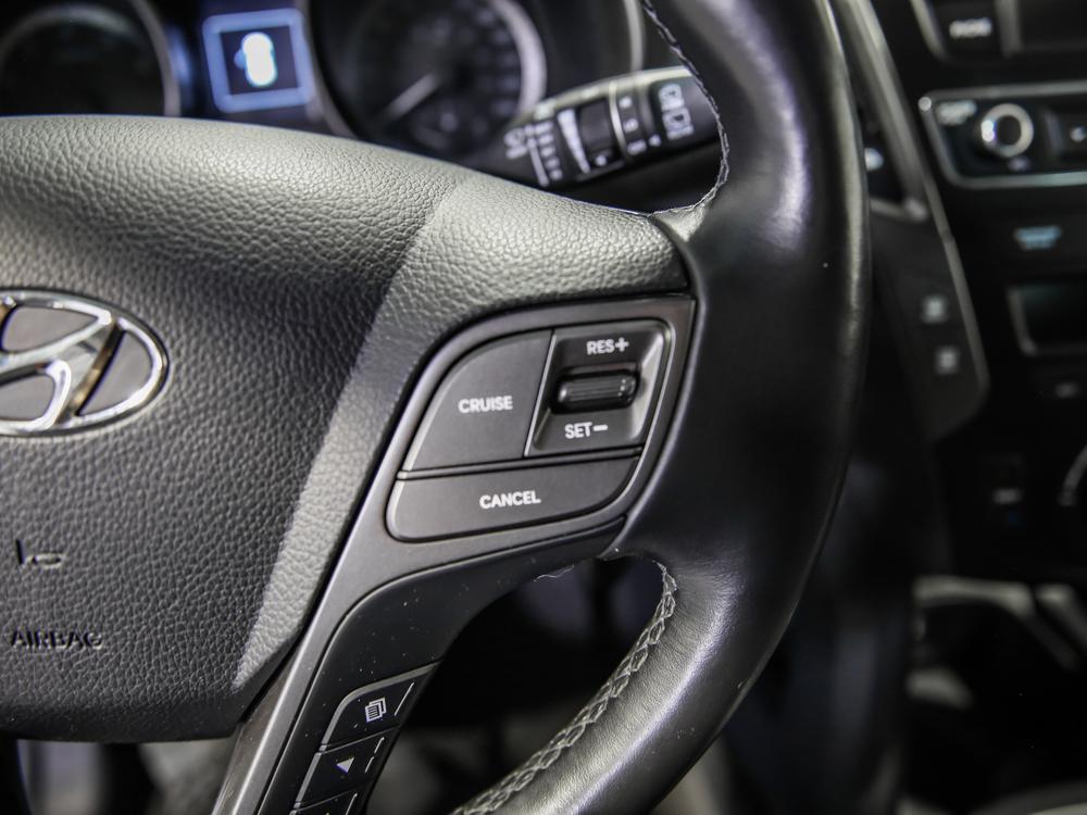 Hyundai Santa Fe Sport 2017 Blanc usage à vendre Hyundai Santa Fe Sport 2017 Blanc usage à vendre