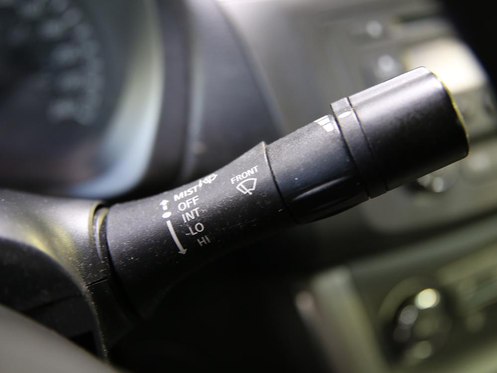 Nissan Sentra 2014 Bleu usage à vendre Nissan Sentra 2014 Bleu usage à vendre