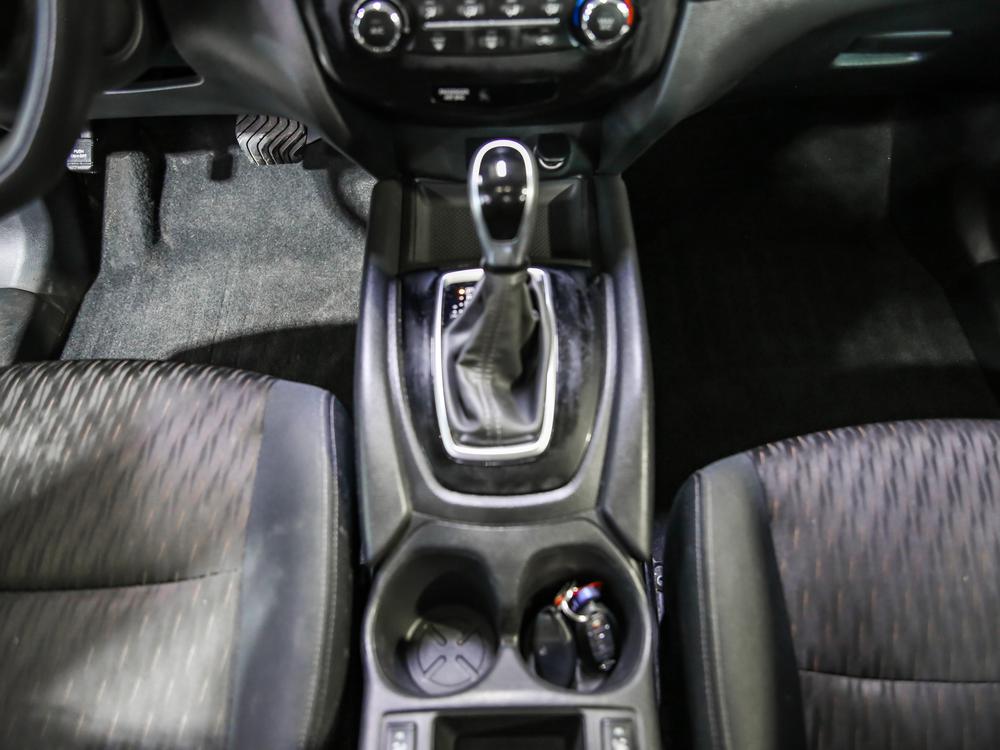 Nissan Rogue SV 2020 d&rsquo;occasion à vendre - 29