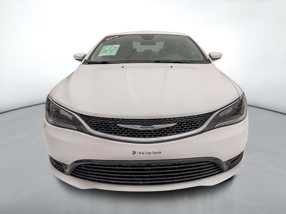 Chrysler 200 LX 2015 d&rsquo;occasion à vendre - 2