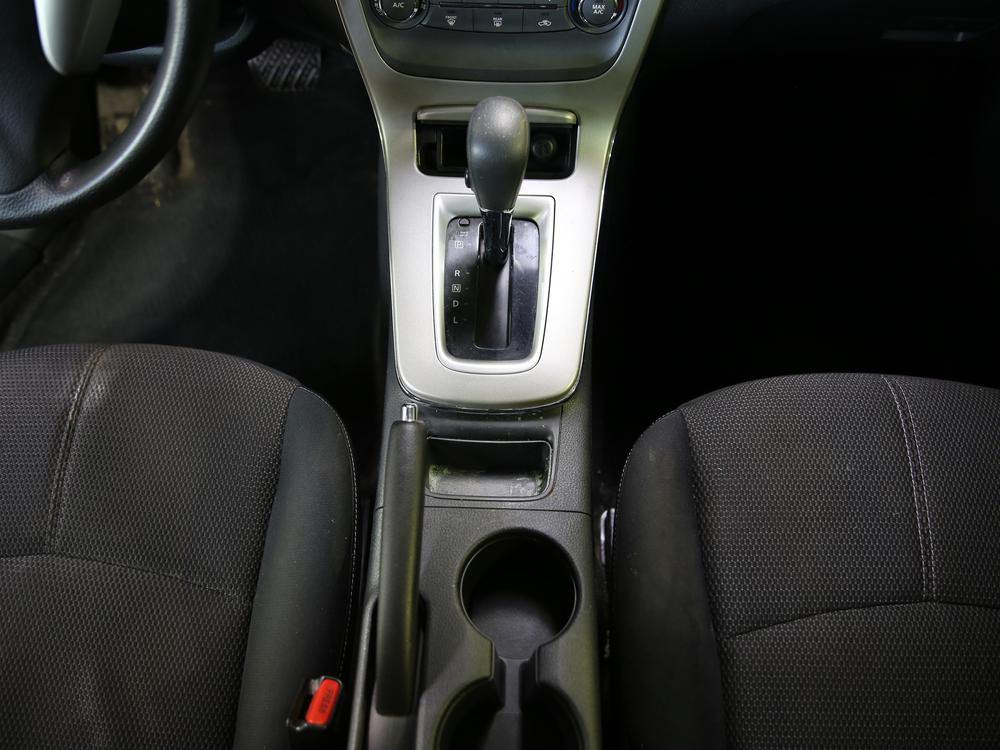 Nissan Sentra 2014 Bleu usage à vendre Nissan Sentra 2014 Bleu usage à vendre