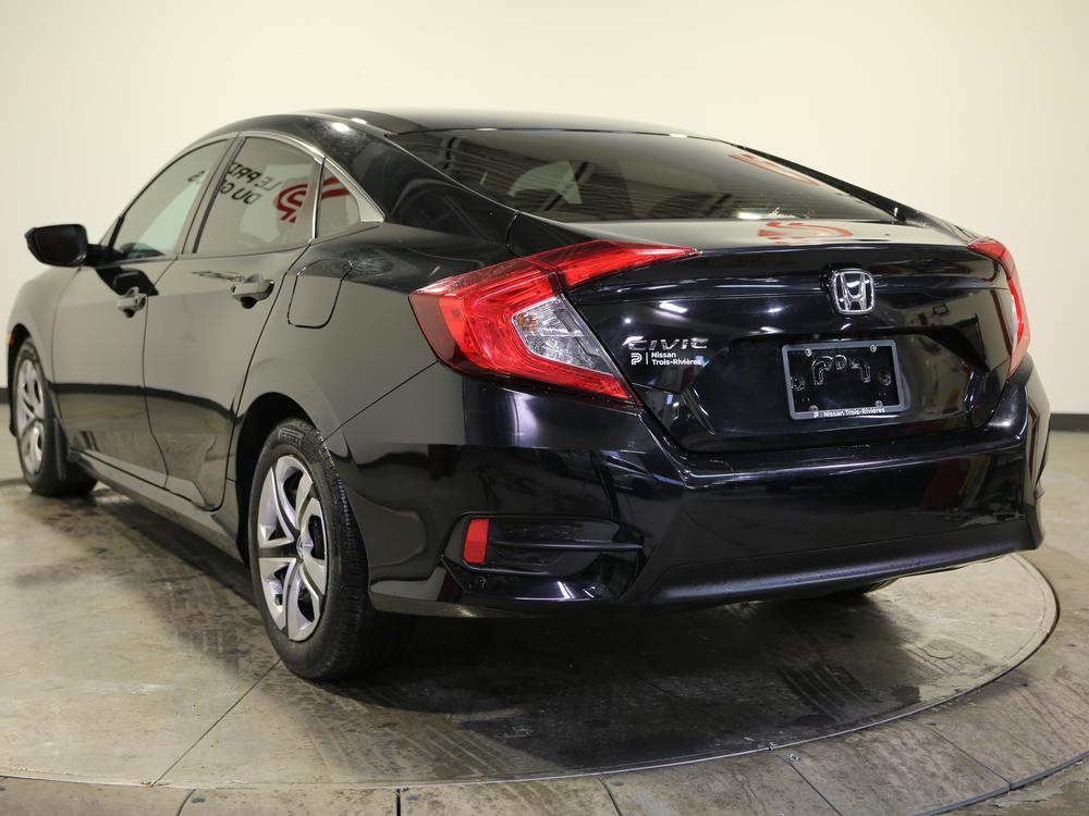 Honda Civic Berline LX 2017 d&rsquo;occasion à vendre - 6