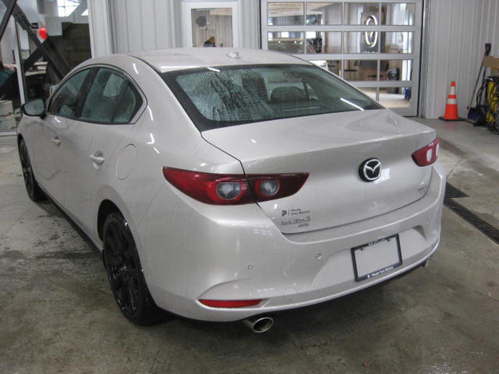 Mazda Mazda3 GT Turbo AWD 2022 d&rsquo;occasion à vendre - 4