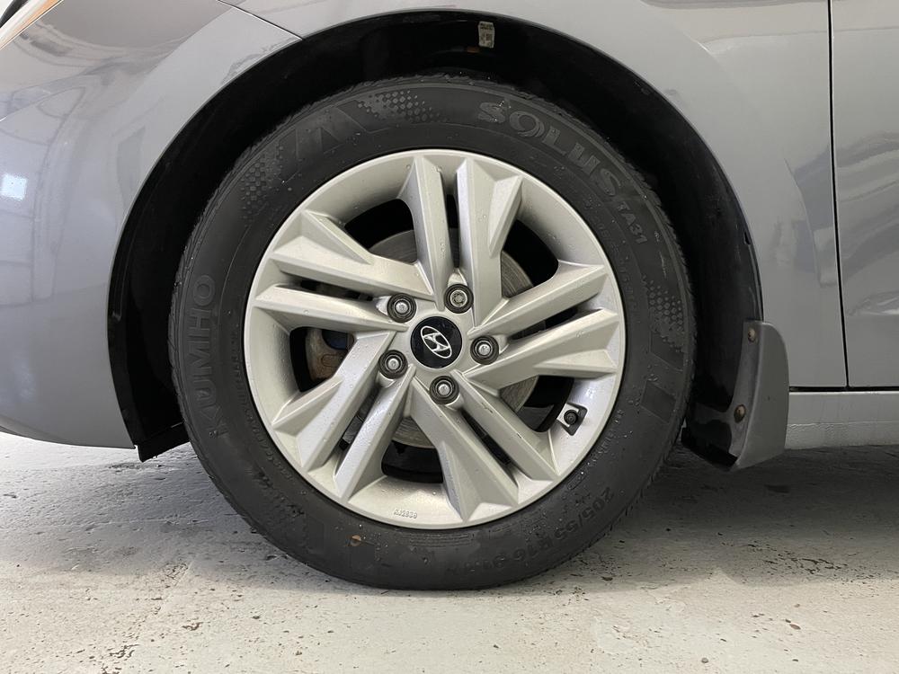 Hyundai Elantra Preferred Sun & Safety 2020 d&rsquo;occasion à vendre - 8