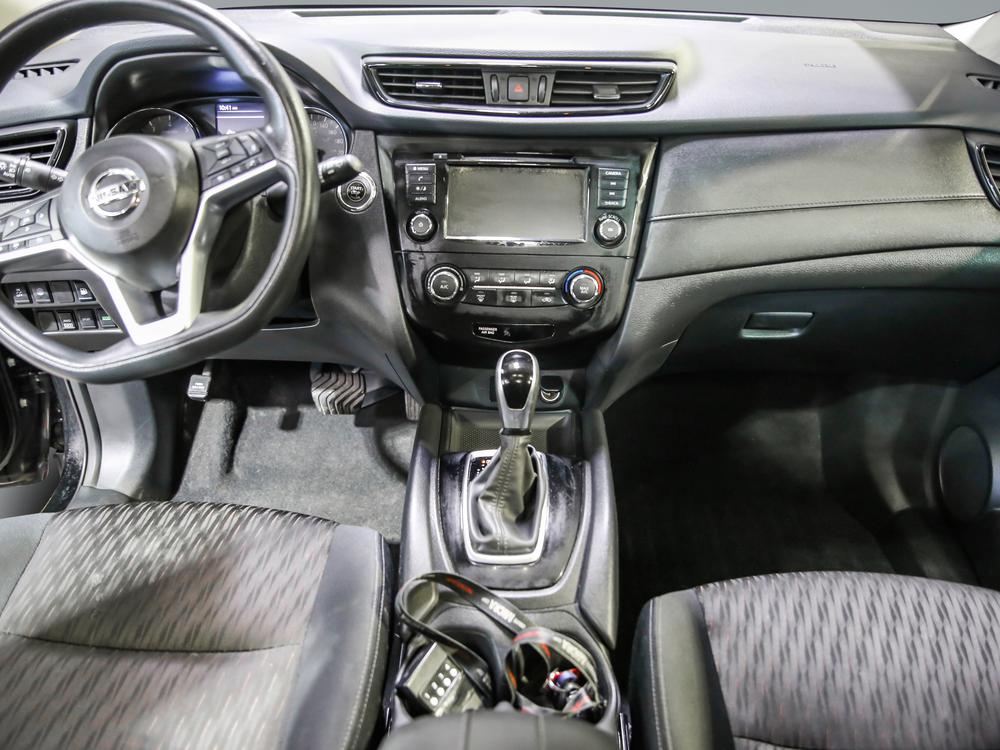Nissan Rogue SV 2020 d&rsquo;occasion à vendre - 32