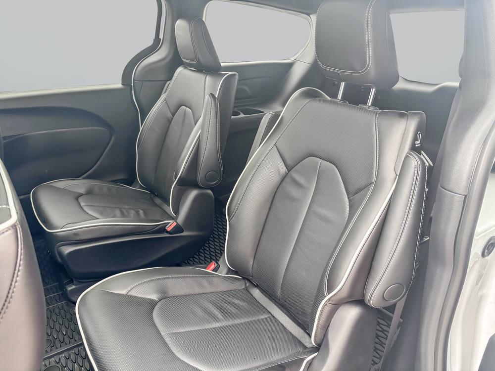 Chrysler Pacifica Hybrid Allure s 2024 d&rsquo;occasion à vendre - 14