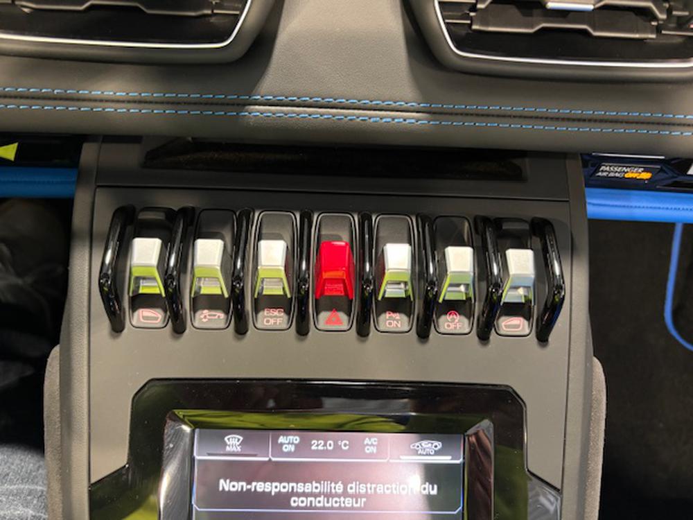 Lamborghini Huracan EVO RWD SPYDER 2023 d&rsquo;occasion à vendre - 28