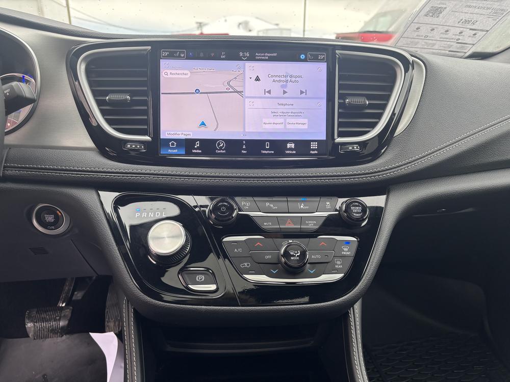 Chrysler Pacifica Hybrid 2024 Blanc usage à vendre Chrysler Pacifica Hybrid 2024 Blanc usage à vendre